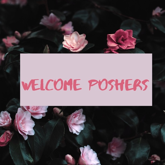 Shoes,purses, clothes - Picture 2 of 6